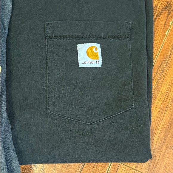 Set of (2) Carhartt Men’s XXL Gray & Black Yellow Logo Short Sleeve T-Shirts - Picture 7 of 9